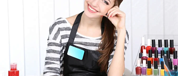 Инструктор по маникюру